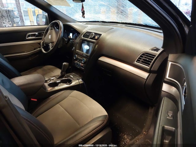Ford EXPLORER XLT 2017 1FM5K8D87HGD16069 Image 5