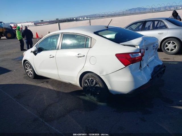 KIA RIO LX 2015 KNADM4A33F6455580 Image 3