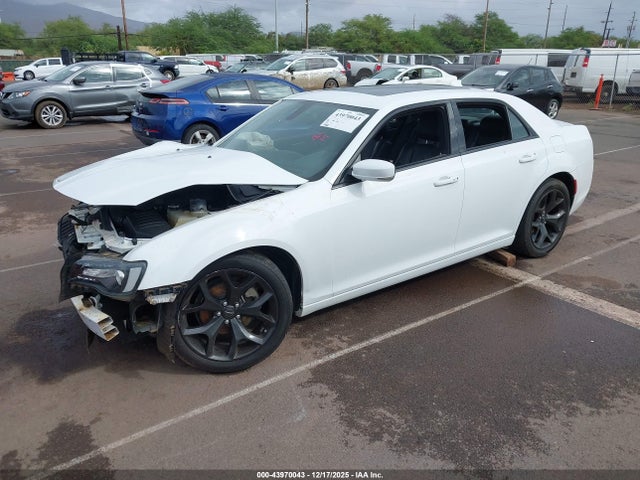 2022 CHRYSLER 300 2C3CCABGXNH170698 Photo 1