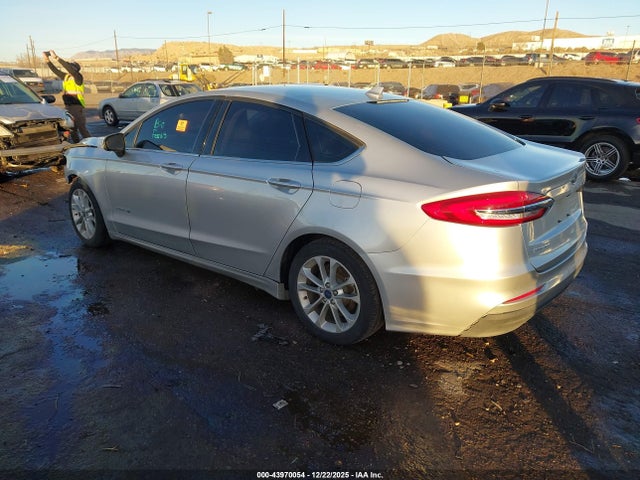 Aukcja sprzedaży 2019 Ford Fusion Hybrid Se, vin: 3FA6P0LUXKR242081, numer aukcji: 43970054