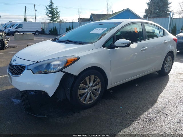 KIA FORTE LX 2016 KNAFX4A64G5508482 Image 2