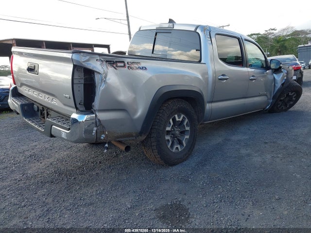 Toyota Tacoma Sr5 V6 2017 3TMAZ5CN7HM034010 Image 4