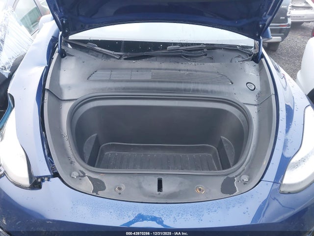 2021 TESLA MODEL Y 5YJYGDEEXMF224605 Photo 9