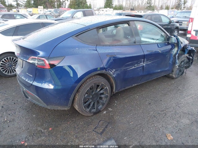 2021 TESLA MODEL Y 5YJYGDEEXMF224605 Photo 3