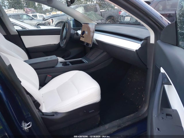 2021 TESLA MODEL Y 5YJYGDEEXMF224605 Photo 4