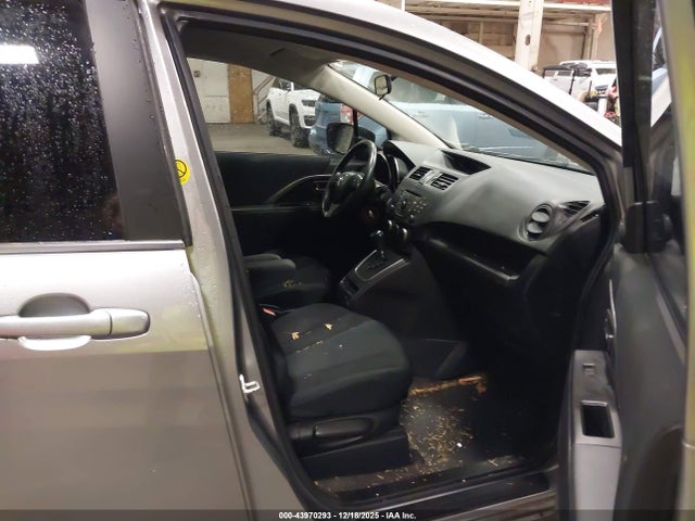 Mazda Mazda5 Touring 2014 JM1CW2CL5E0177440 Image 5
