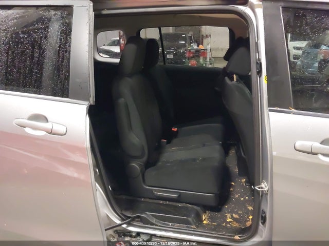 Mazda Mazda5 Touring 2014 JM1CW2CL5E0177440 Image 8