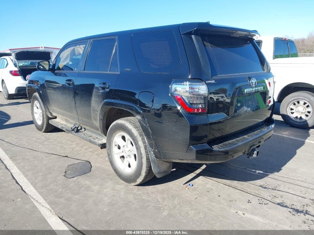 2019 TOYOTA 4RUNNER JTEZU5JRXK5203808 Photo 2