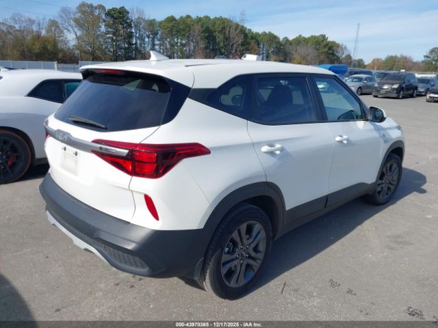 2023 KIA SELTOS KNDEPCAA2P7385329 Photo 3