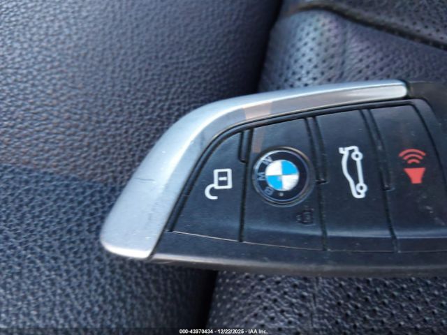 2019 BMW X3 5UXTS3C57K0Z07233 Photo 10