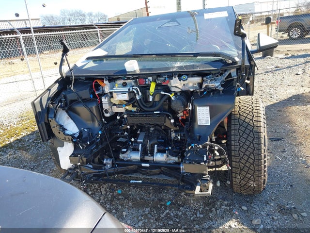 43970447 :رقم المزاد ، 7G2CEHEEXSA060030 vin ، 2025 Tesla Cybertruck Cyberbeast مزاد بيع