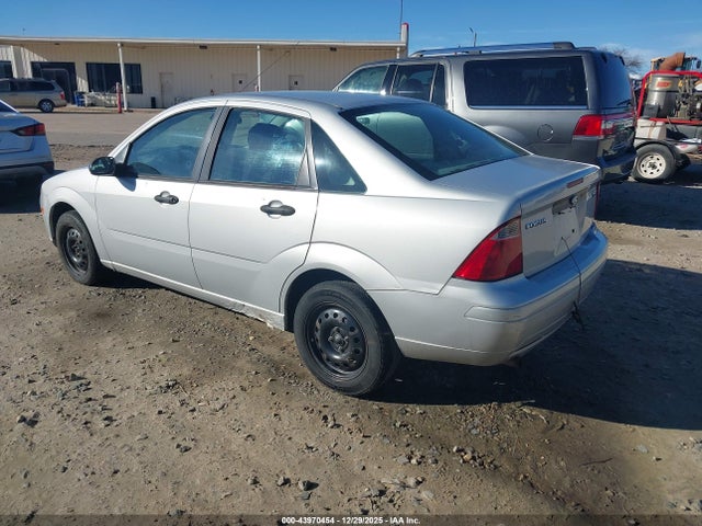 2005 FORD FOCUS 1FAFP34N75W203507 Photo 2