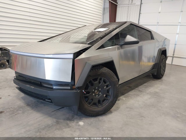 2025 TESLA CYBERTRUCK 7G2CEHEE1SA060806 Photo 1