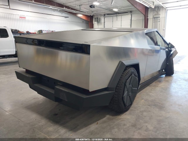 2025 TESLA CYBERTRUCK 7G2CEHEE1SA060806 Photo 3