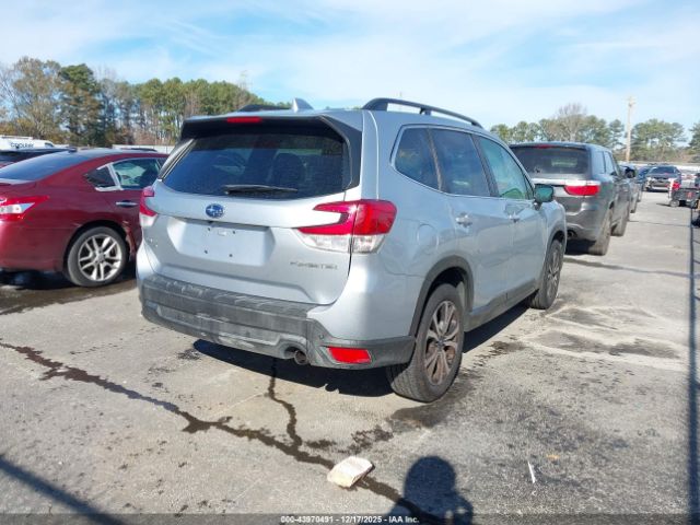 2020 SUBARU FORESTER JF2SKAUC0LH555924 Photo 3