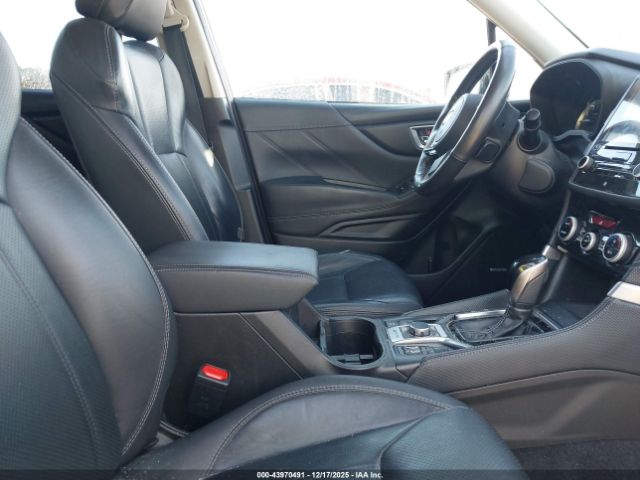 2020 SUBARU FORESTER JF2SKAUC0LH555924 Photo 4