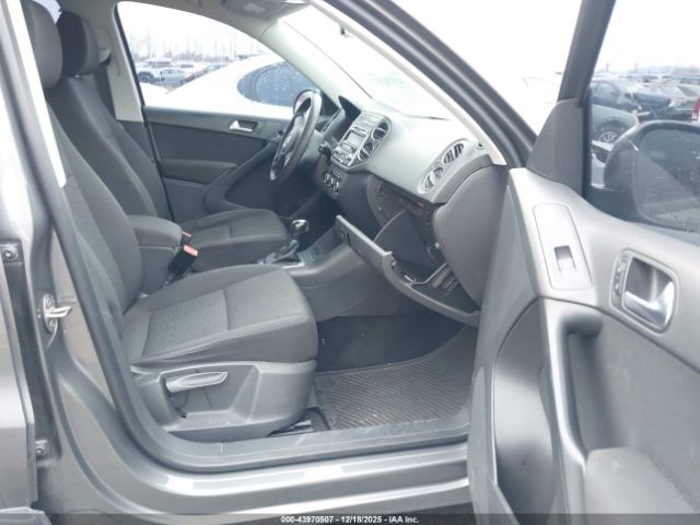 2012 VOLKSWAGEN TIGUAN WVGAV7AX5CW002205 Photo 4