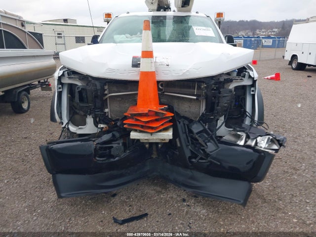 Продаж на аукціоні авто 2022 Ford F-550 Chassis Xl, vin: 1FDUF5HT5NDA00986, номер лоту: 43970605