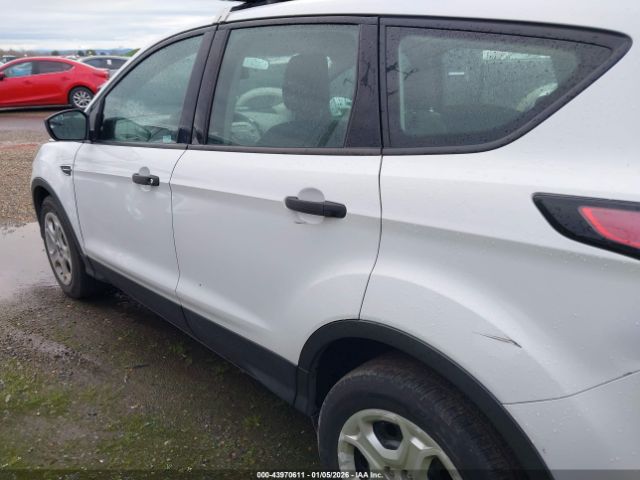 2018 FORD ESCAPE 1FMCU0F76JUB44700 Photo 2