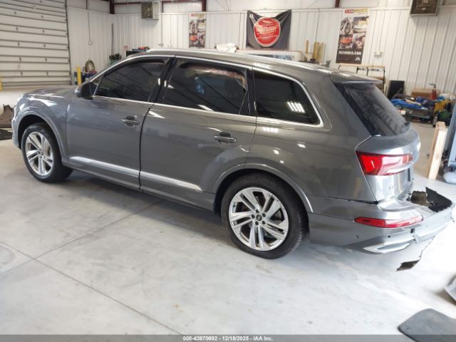 2021 AUDI Q7 WA1LJAF72MD029691 Photo 2