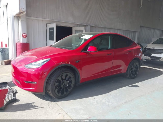 2022 TESLA MODEL Y 7SAYGDEE9NF439686 Photo 1