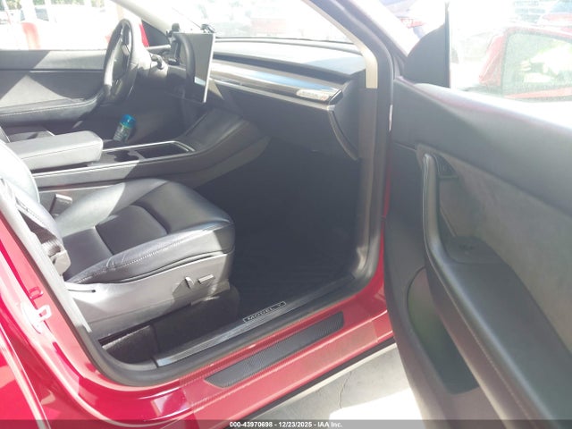 2022 TESLA MODEL Y 7SAYGDEE9NF439686 Photo 4