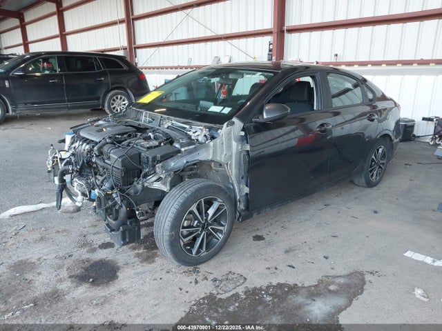 2023 KIA FORTE 3KPF24AD7PE618463 Photo 1