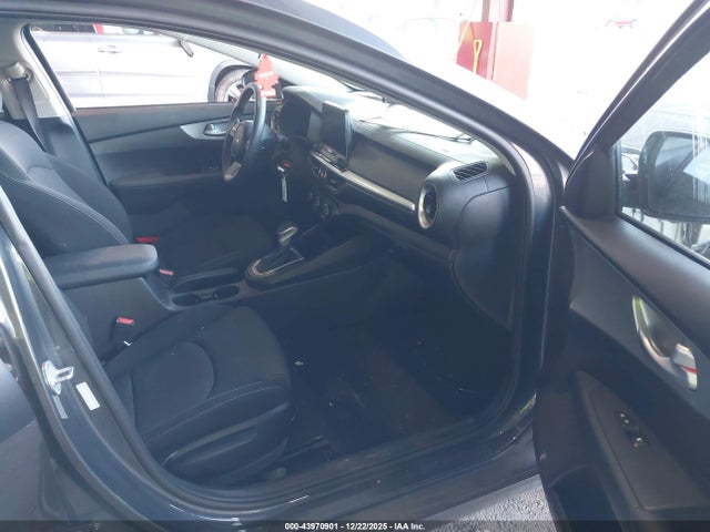 2023 KIA FORTE 3KPF24AD7PE618463 Photo 4