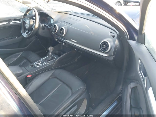 2017 AUDI A3 WAUB8GFF5H1049039 Photo 4