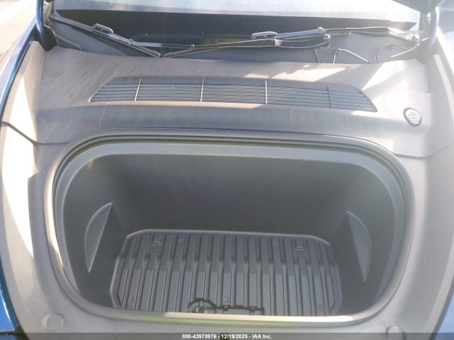 2024 TESLA MODEL Y 7SAYGDEF4RA312033 Photo 9