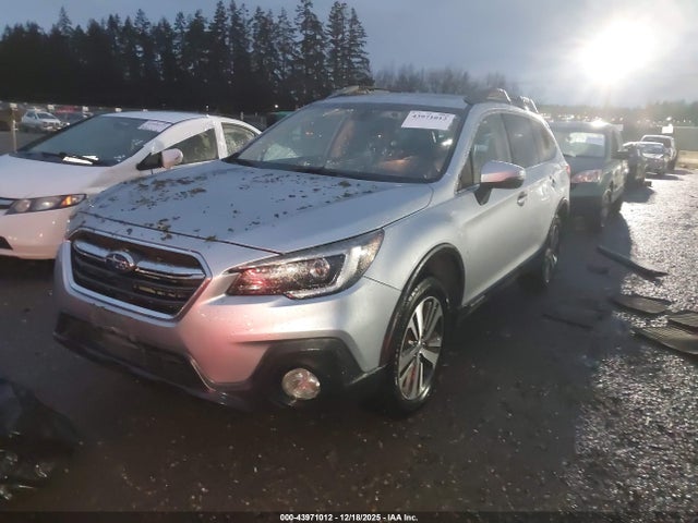 Subaru Outback 2.5i Limited 2018 4S4BSANC2J3223034 Image 2