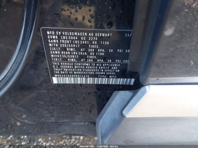2017 VOLKSWAGEN TIGUAN WVGSV7AX8HK014240 Photo 8