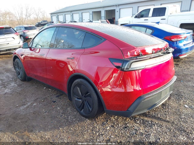 2026 TESLA MODEL Y 7SAYGDEE4TF354381 Photo 2