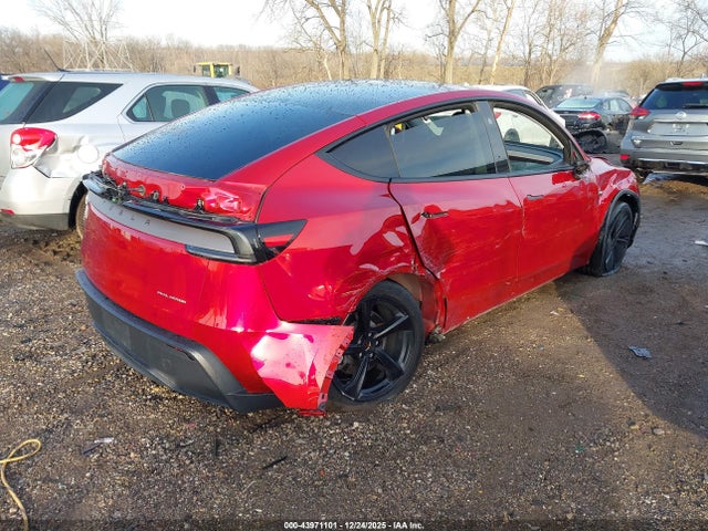 2026 TESLA MODEL Y 7SAYGDEE4TF354381 Photo 3