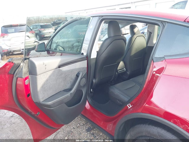 2026 TESLA MODEL Y 7SAYGDEE4TF354381 Photo 7