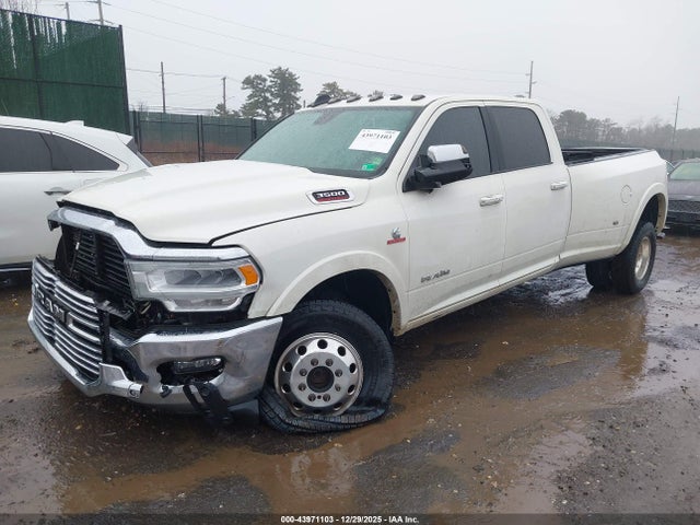 2019 Ram 3500 Laramie  4x4 8' Box მანქანა იყიდება აუქციონზე, vin: 3C63RRJL0KG555830, აუქციონის ნომერი: 43971103