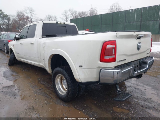 2019 Ram 3500 Laramie  4x4 8' Box მანქანა იყიდება აუქციონზე, vin: 3C63RRJL0KG555830, აუქციონის ნომერი: 43971103