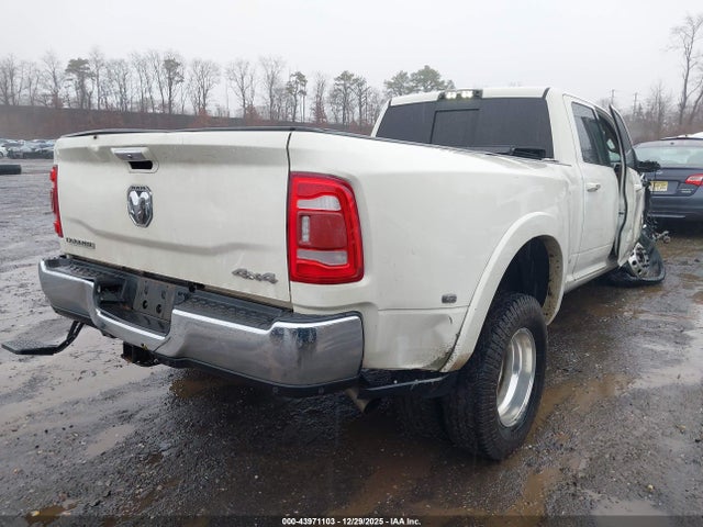 2019 Ram 3500 Laramie  4x4 8' Box მანქანა იყიდება აუქციონზე, vin: 3C63RRJL0KG555830, აუქციონის ნომერი: 43971103