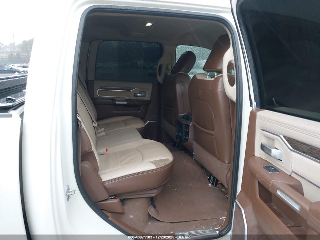 2019 Ram 3500 Laramie  4x4 8' Box მანქანა იყიდება აუქციონზე, vin: 3C63RRJL0KG555830, აუქციონის ნომერი: 43971103