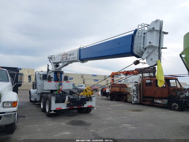 1XPXD40XXJD474568 Peterbilt 389