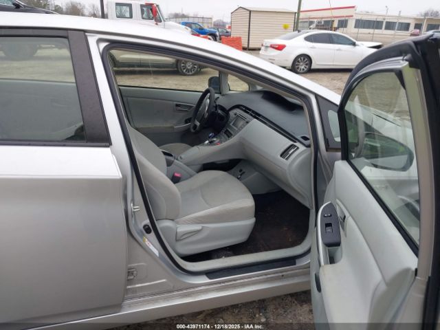 2013 TOYOTA PRIUS JTDKN3DU1D5680850 Photo 4