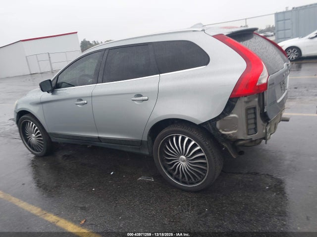 2012 VOLVO XC60 YV4952DL2C2292443 Photo 2