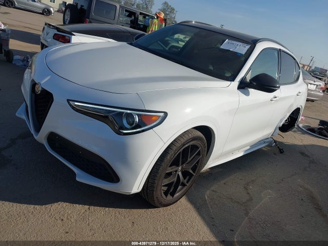 Alfa Romeo Stelvio Ti Awd 2021 ZASPAKBN1M7D18195 Image 2