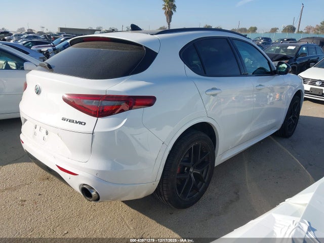 Alfa Romeo Stelvio Ti Awd 2021 ZASPAKBN1M7D18195 Image 4