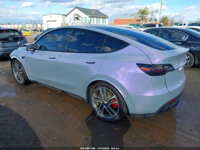 2023 TESLA MODEL Y 7SAYGDEF1PF948232 Photo 2