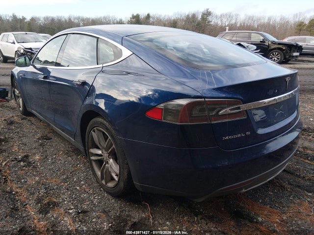2015 TESLA MODEL S 5YJSA1E21FF115724 Photo 2