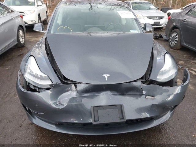 2018 TESLA MODEL 3 5YJ3E1EA8JF053036 Photo 5