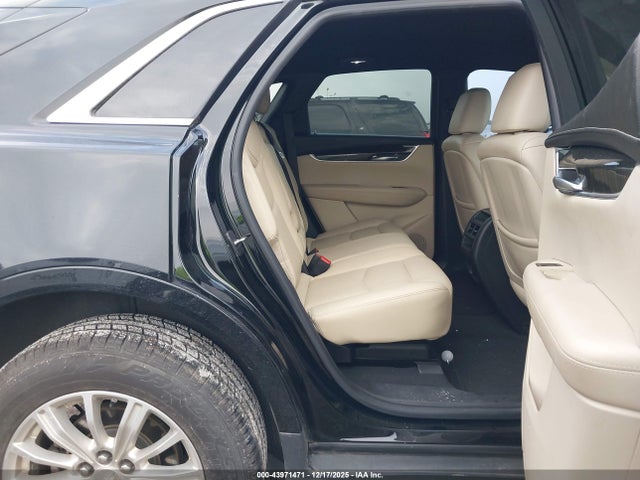 2017 CADILLAC XT5 1GYKNARS7HZ263625 Photo 7