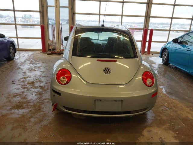 Продажа на аукционе авто 2010 Volkswagen New Beetle 2.5l, vin: 3VWRW3AG2AM006820, номер лота: 43971517