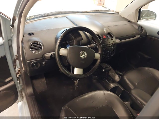 Продажа на аукционе авто 2010 Volkswagen New Beetle 2.5l, vin: 3VWRW3AG2AM006820, номер лота: 43971517